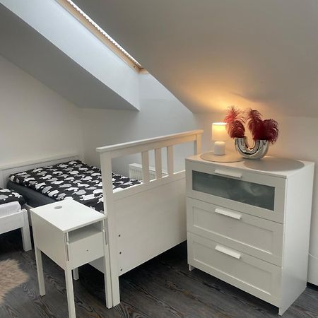 Apartman Vera Pardubice Exteriör bild