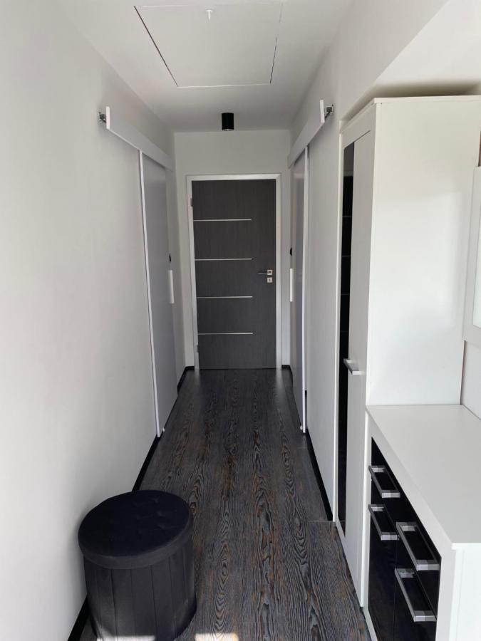 Apartman Vera Pardubice Exteriör bild