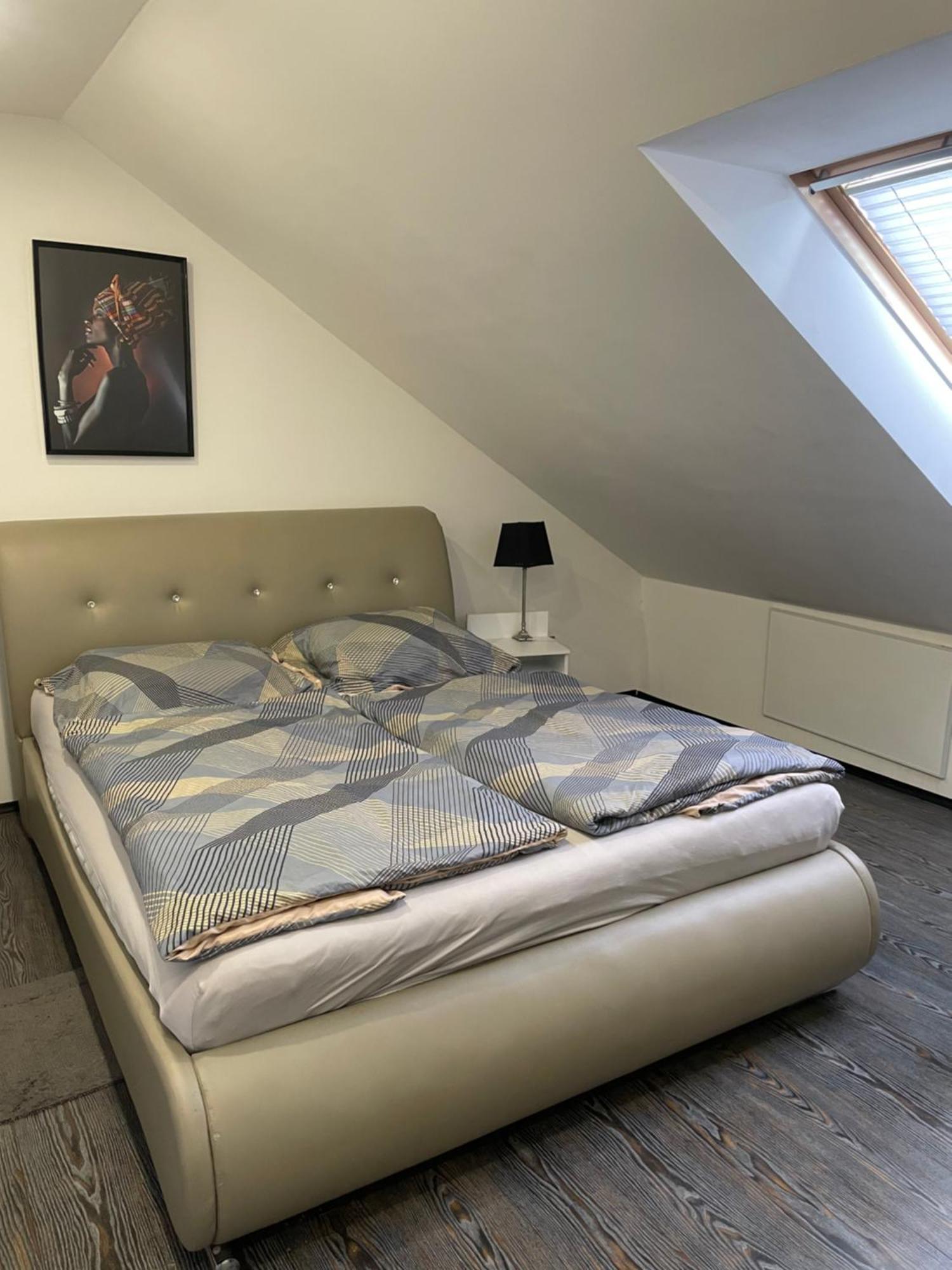 Apartman Vera Pardubice Exteriör bild