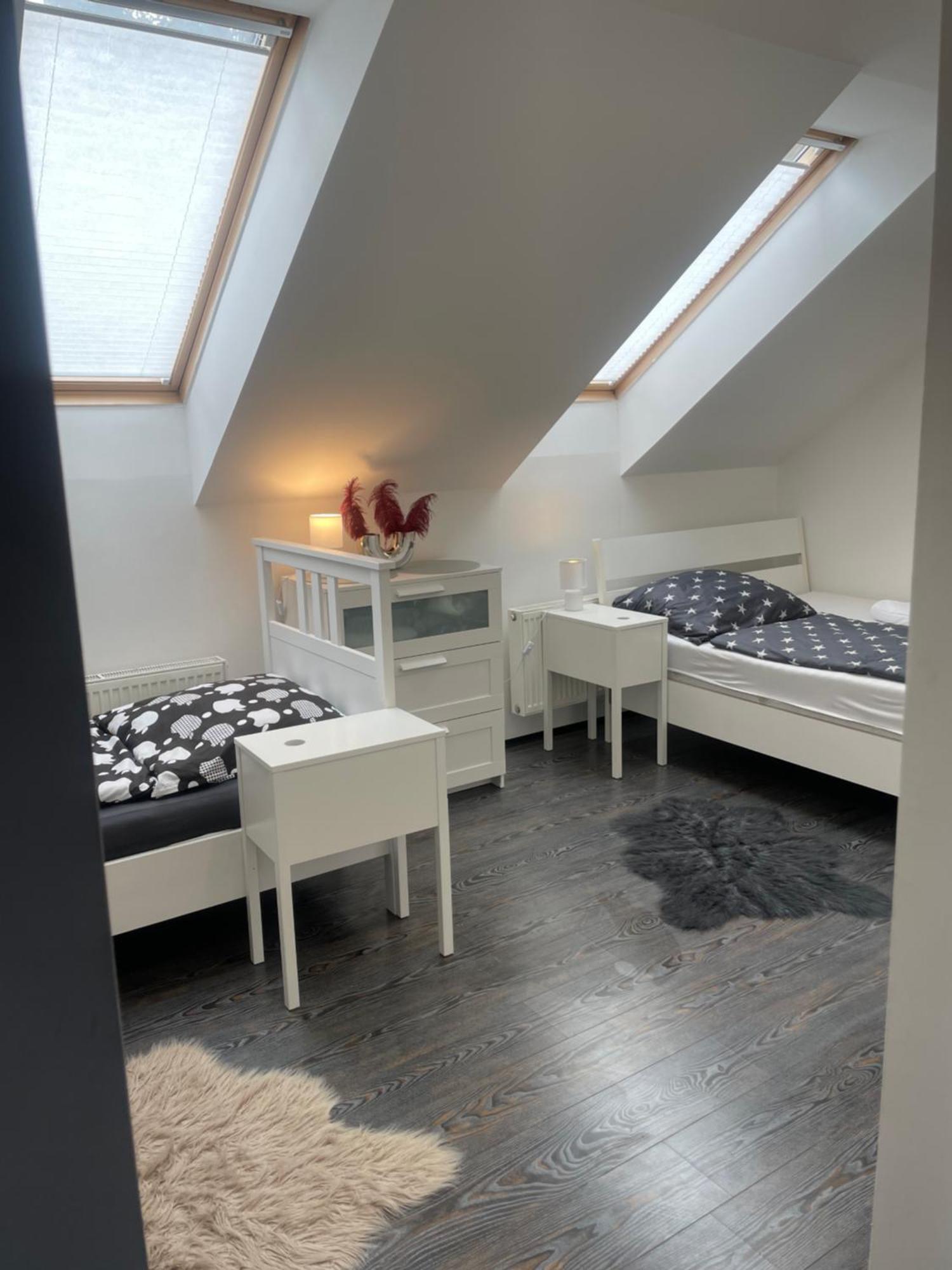 Apartman Vera Pardubice Exteriör bild